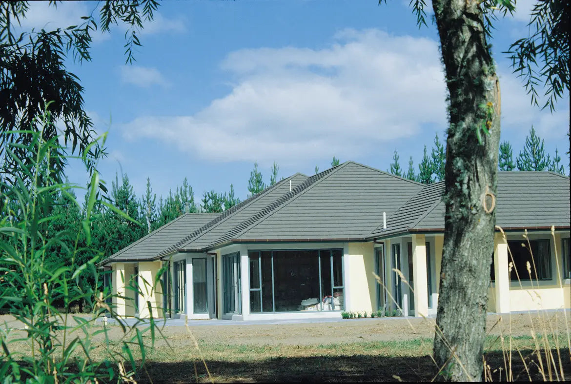 Țiglă Metalică cu Rocă Vulcanică GERARD Corona culoarea FOREST GREEN